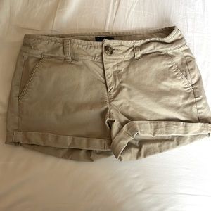 American Eagle Midi Stretch Khaki Shorts, Size 0